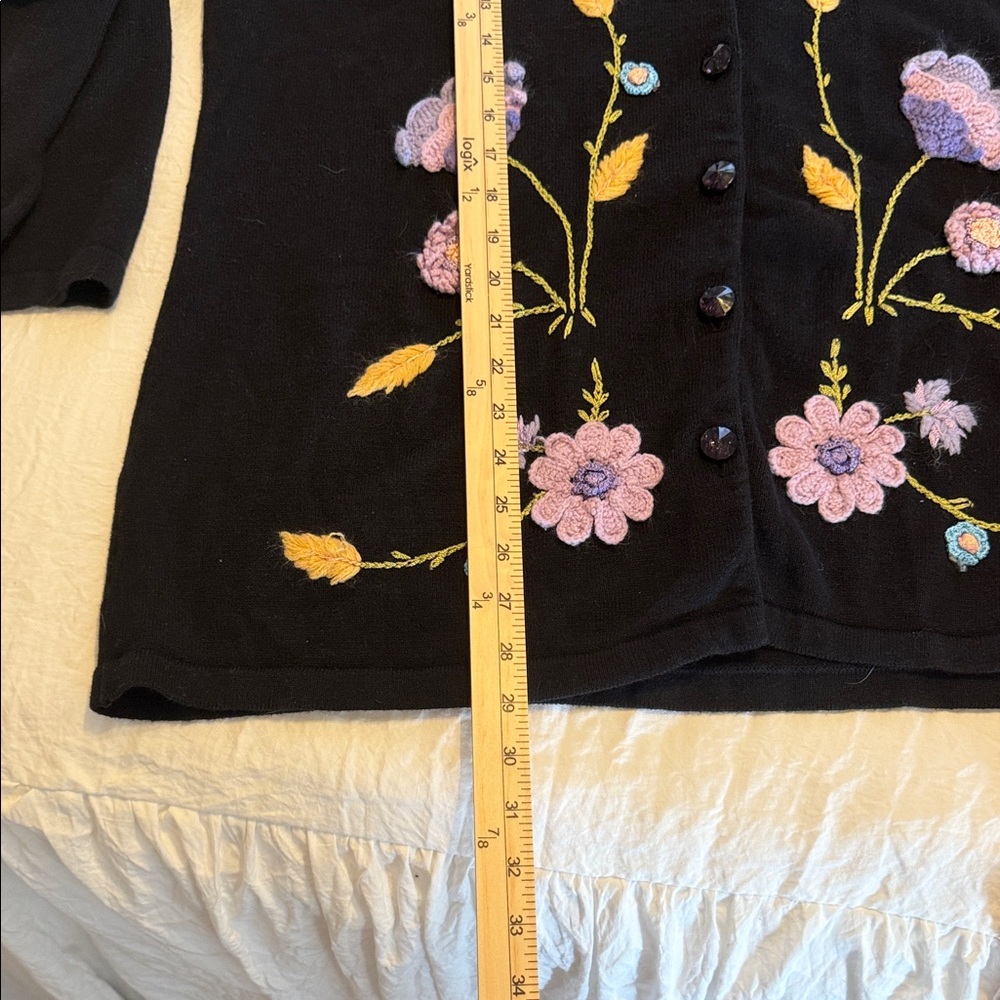 Whimsical Vintage Storybook Knits Floral Embroidered Black Cardigan 1X botanical - Picture 9 of 11